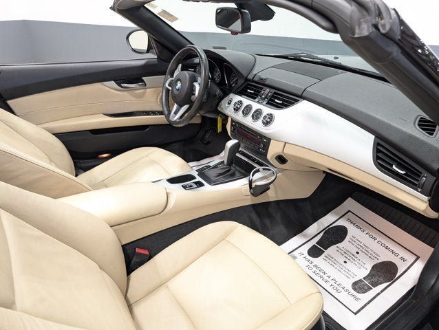 Used 2009 BMW Z4 sDrive30i RWD image 18