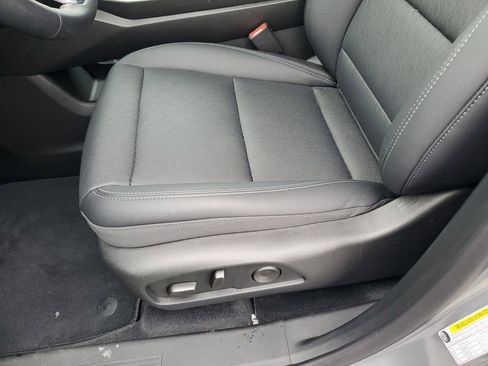 Used 2026 Chevrolet Equinox LT w/ Convenience Package II image 13