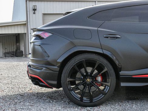 Used 2020 Lamborghini Urus image 10
