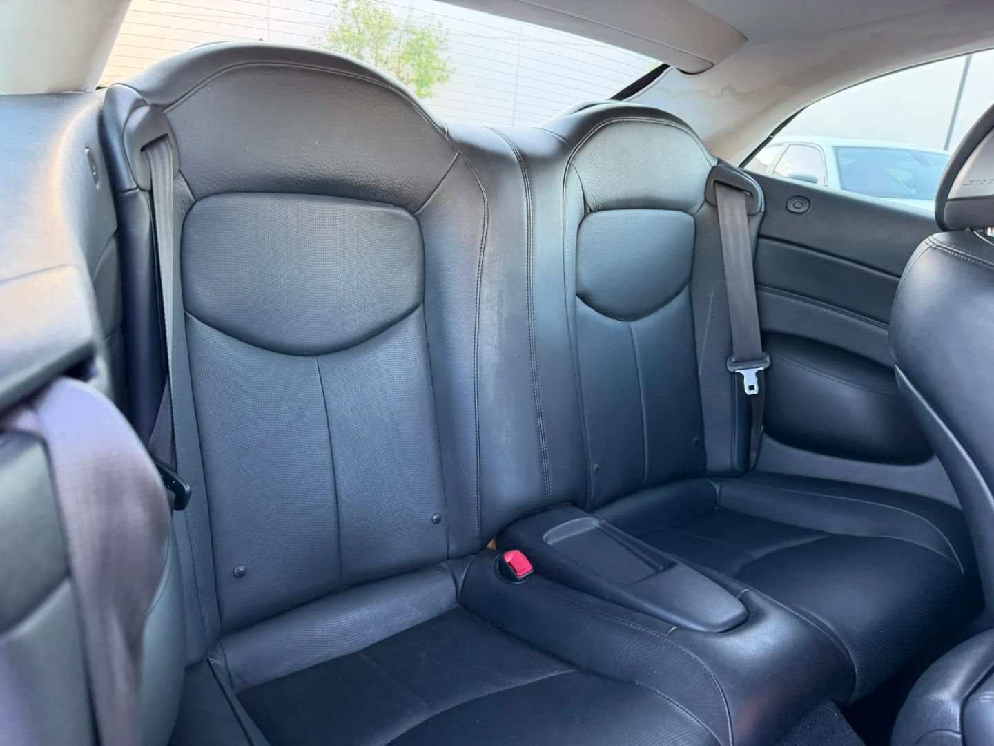 Used 2012 INFINITI G37 Convertible w/ Premium Pkg RWD image 16