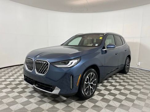 Used 2025 BMW X3 xDrive30i w/ Convenience Package image 3