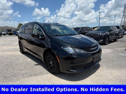 Used 2020 Chrysler Voyager Lxi FWD image 3