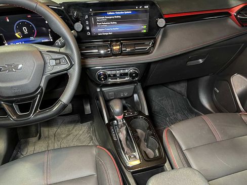 Used 2024 Chevrolet TrailBlazer RS w/ Convenience Package image 31