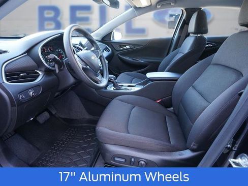 Used 2024 Chevrolet Malibu LT FWD image 12