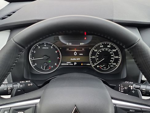 New 2026 Mitsubishi Outlander SE FWD image 17