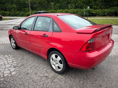 Used 2007 Ford Focus SE FWD image 9