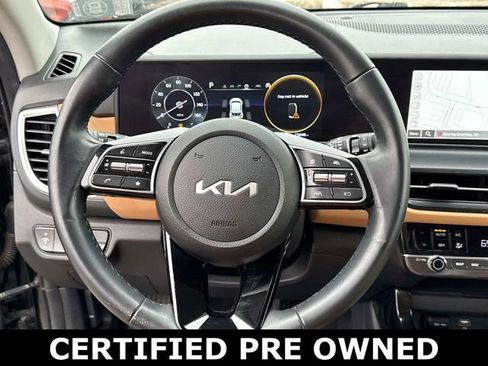 Used 2024 Kia Seltos EX image 19