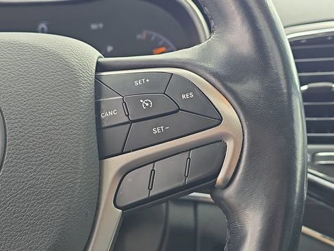 Used 2021 Jeep Grand Cherokee Limited AWD/4WD image 14