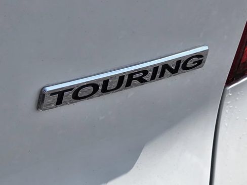 Used 2016 Honda Pilot Touring image 35