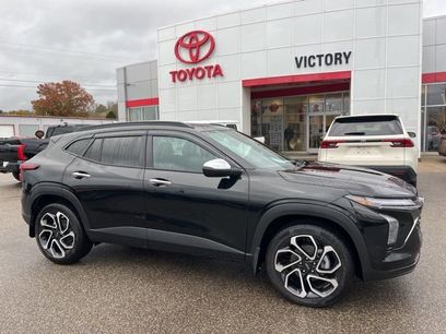 Used 2025 Chevrolet Trax RS w/ Sunroof Package