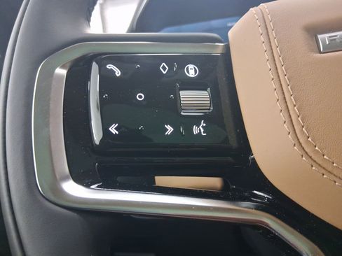 New 2026 Land Rover Range Rover Sport SE image 15