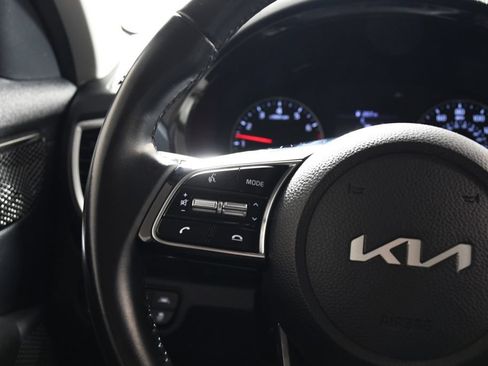 Used 2023 Kia Seltos S w/ Navigation Package AWD/4WD image 28