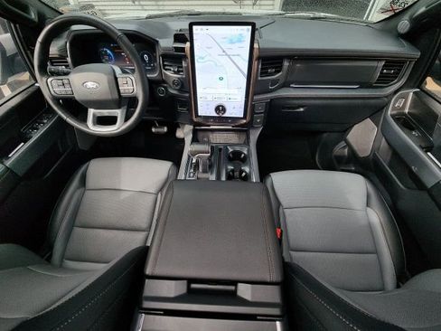 Used 2024 Ford F150 Lightning Lariat image 29