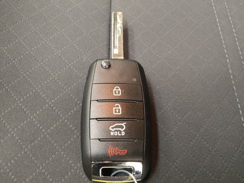 Used 2017 Kia Sorento LX FWD image 32