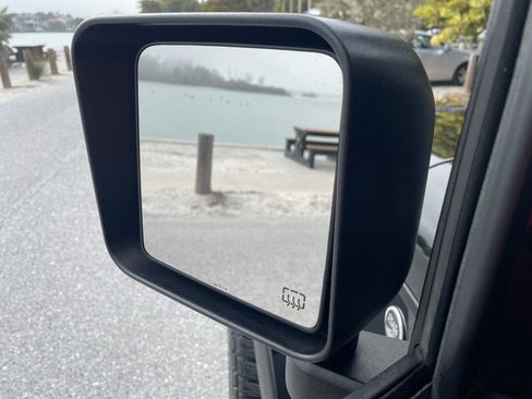 Used 2015 Jeep Wrangler Sport image 30