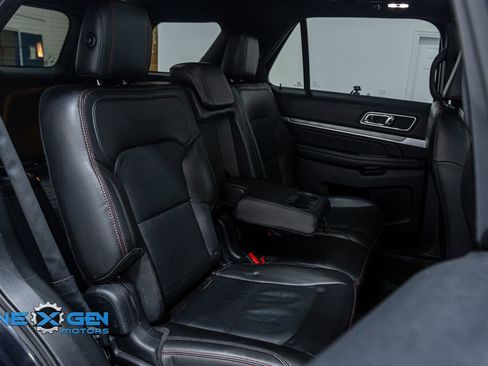 Used 2018 Ford Explorer Sport w/ Equipment Group 401A image 34