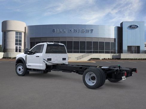 New 2025 Ford F550 4x4 Regular Cab Super Duty image 5