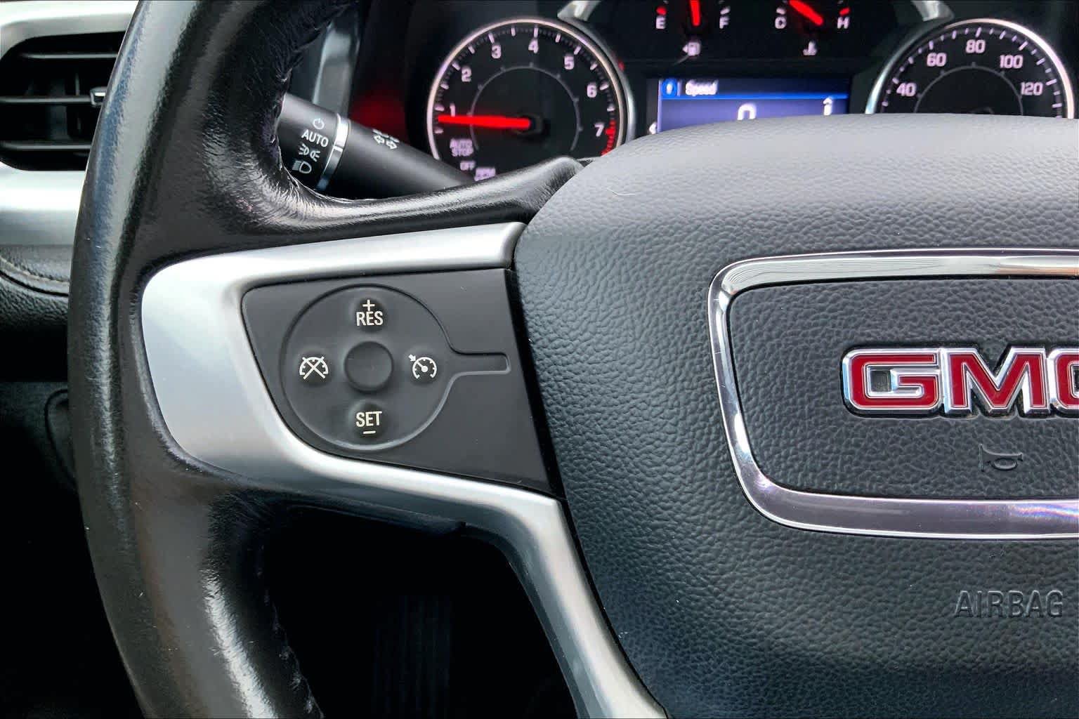 Used 2020 GMC Acadia SLE FWD image 24