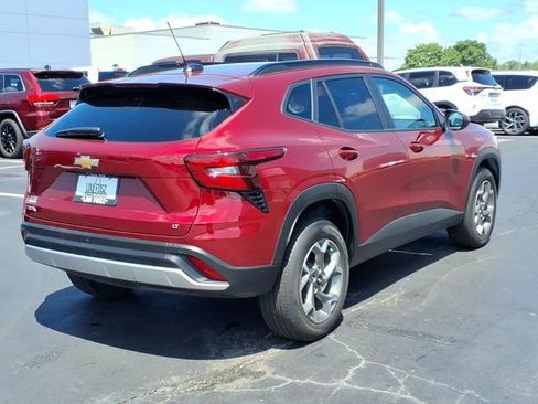 Used 2025 Chevrolet Trax LT w/ Driver Confidence Package FWD image 26