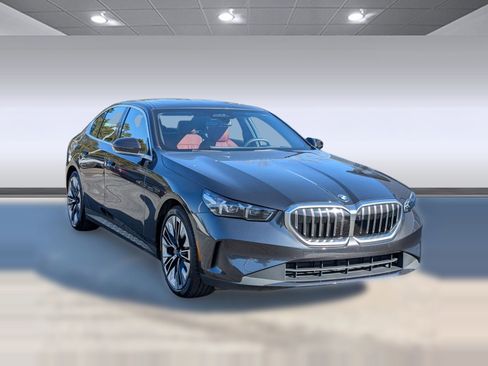 Certified 2026 BMW 540i xDrive image 7