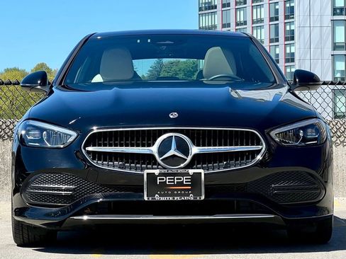 Used 2022 Mercedes-Benz C 300 4MATIC Sedan image 3
