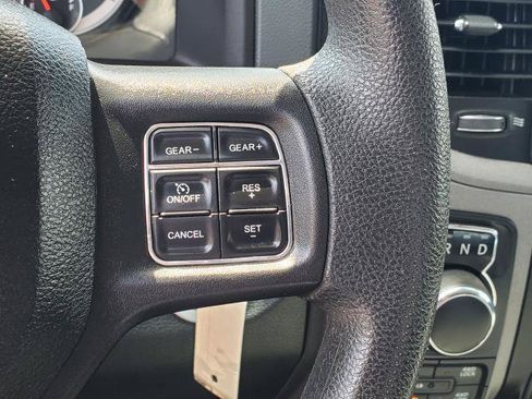 Used 2018 RAM 1500 Express AWD/4WD image 11