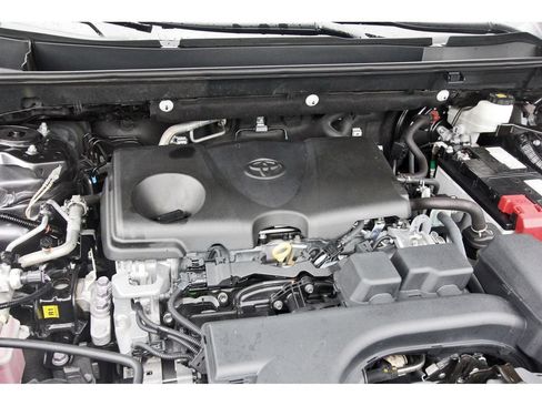 Used 2024 Toyota RAV4 XLE w/ Convenience Package FWD image 36