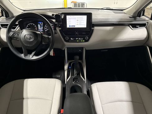 Used 2024 Toyota Corolla Cross L AWD/4WD image 10