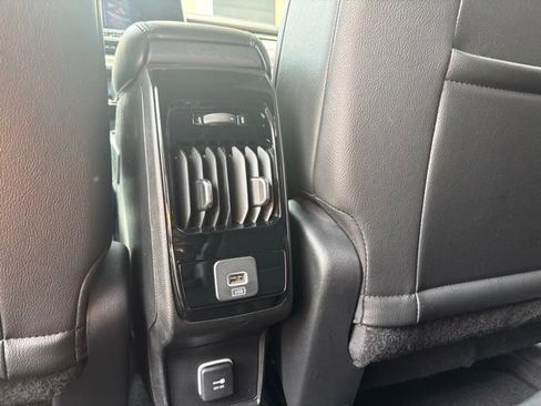 Used 2023 Jeep Compass Limited AWD/4WD image 15