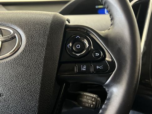 Used 2021 Toyota Prius Prime XLE w/ Carpet Mat Package (TMS) FWD image 31
