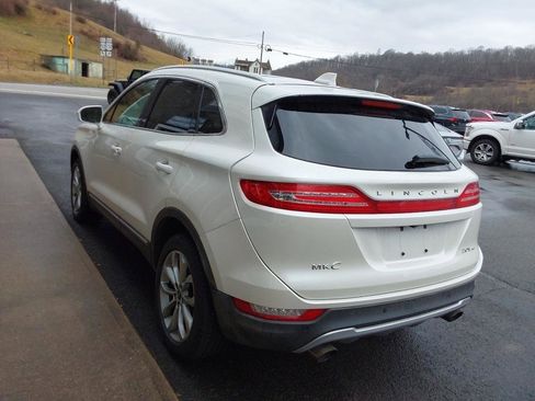 Used 2017 Lincoln MKC Select w/ Select Plus Package AWD/4WD image 5