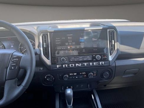 Certified 2026 Nissan Frontier SV w/ All-Weather Content Package AWD/4WD image 6