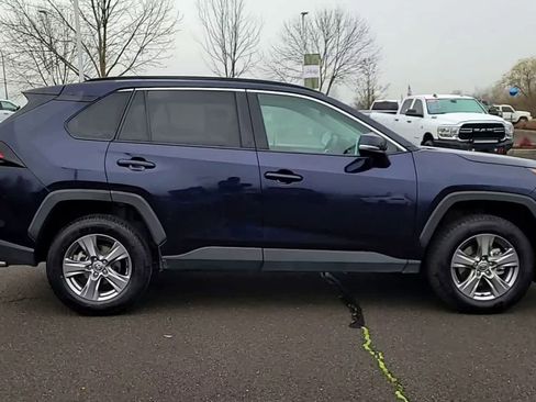 Used 2024 Toyota RAV4 XLE image 9