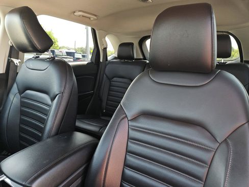 Used 2024 Ford Edge SEL AWD/4WD image 25