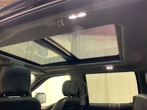 Used 2018 Ford F150 Lariat w/ Equipment Group 502A Luxury AWD/4WD image 26