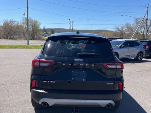Used 2024 Ford Escape Active AWD/4WD image 9