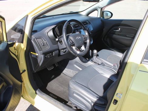 Used 2016 Kia Rio SX image 8