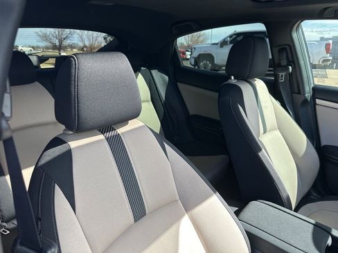 Used 2018 Honda Civic EX image 32