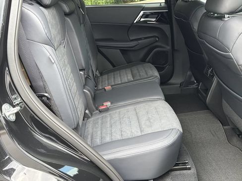 New 2026 Nissan Rogue SL AWD/4WD image 17