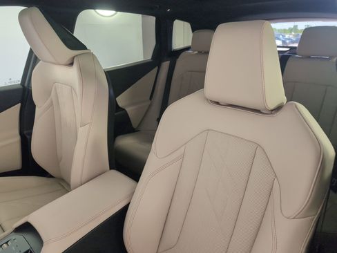 Used 2025 BMW X3 xDrive30i w/ Convenience Package image 22