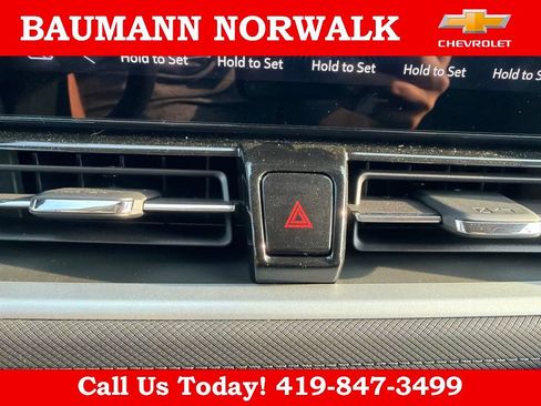Used 2026 Chevrolet TrailBlazer LT w/ Convenience Package FWD image 34