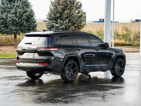 Used 2023 Jeep Grand Cherokee L Limited w/ Black Appearance Package image 5