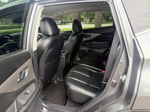 Used 2021 Nissan Murano SV FWD image 14