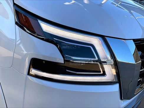 Used 2021 Nissan Armada Platinum w/ Captain's Chairs Package image 26