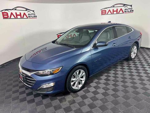 Used 2025 Chevrolet Malibu LT FWD image 3