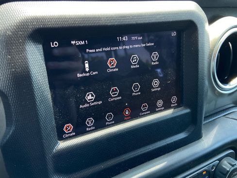 Used 2020 Jeep Wrangler Unlimited Sahara AWD/4WD image 27