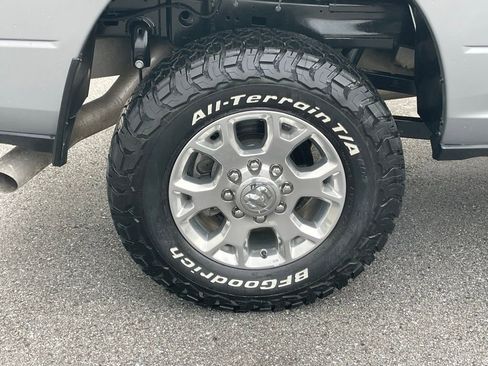 Used 2024 RAM 2500 Laramie w/ Safety Group AWD/4WD image 34