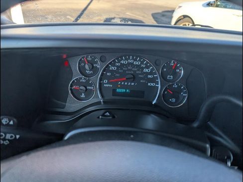 Used 2022 GMC Savana 2500 w/ Driver Convenience Package image 10