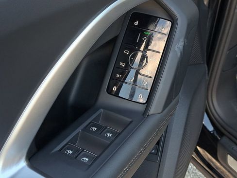 Certified 2025 Audi Q5 2.0T Premium w/ Convenience Package image 22