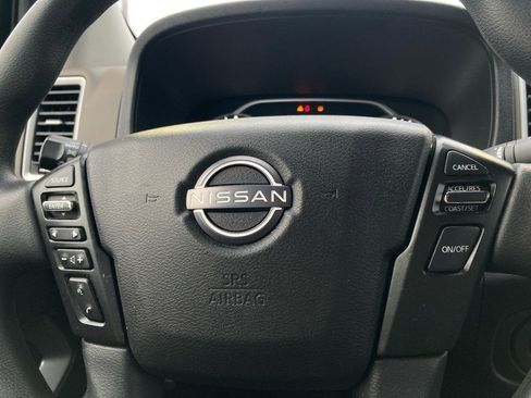 Used 2024 Nissan Frontier SV image 17